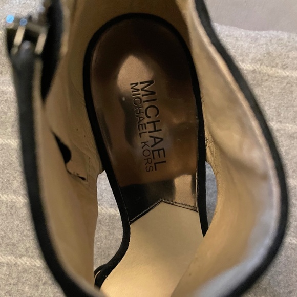 MICHAEL Michael Kors Black Suede Open Toe High Heels - Picture 5 of 6